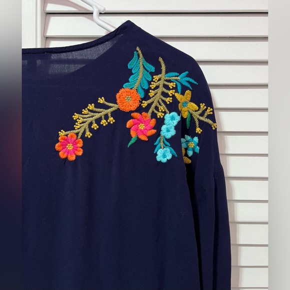 JodiFl Blouse Blue Small Embroidery Floral Rayon Chest 21” Length 24” - Picture 4 of 7